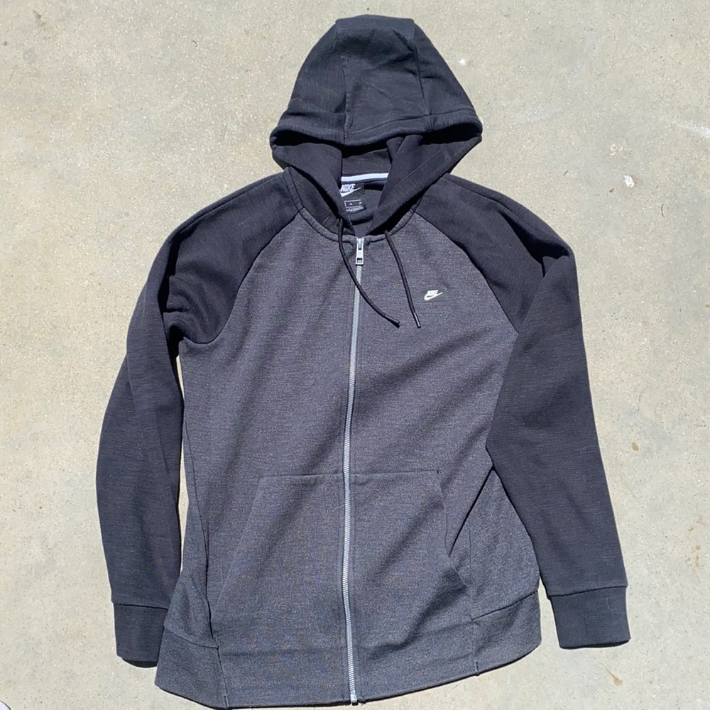 Men’s Medium Nike Hoodie